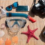 10 accessoires indispensables à emporter dans son sac de plage